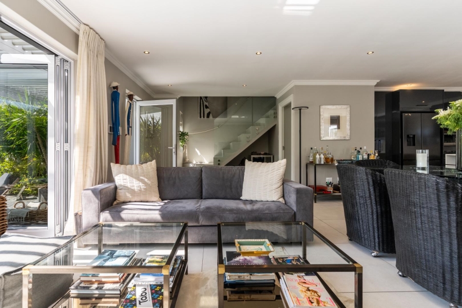 3 Bedroom Property for Sale in Constantia Western Cape